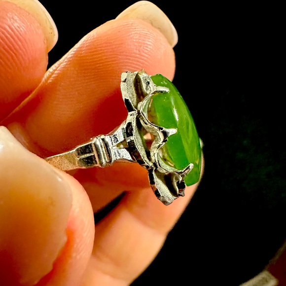 Vintage cocktail ring. - Picture 2 of 4